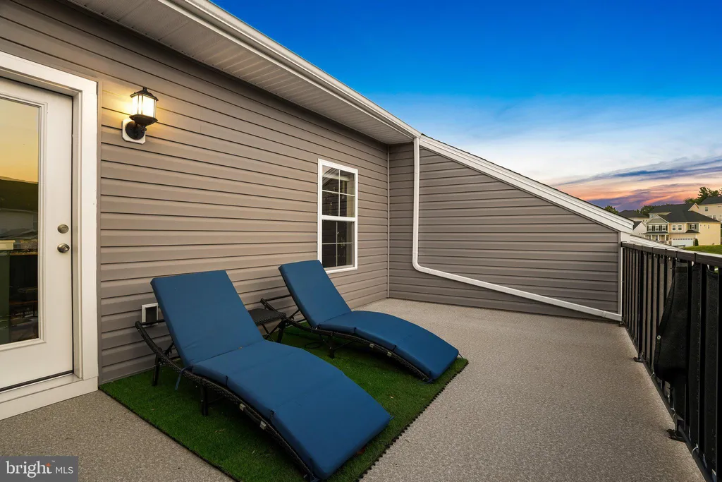 2382 Spruce Knob Ter, Frederick, MD 21702 photo 4