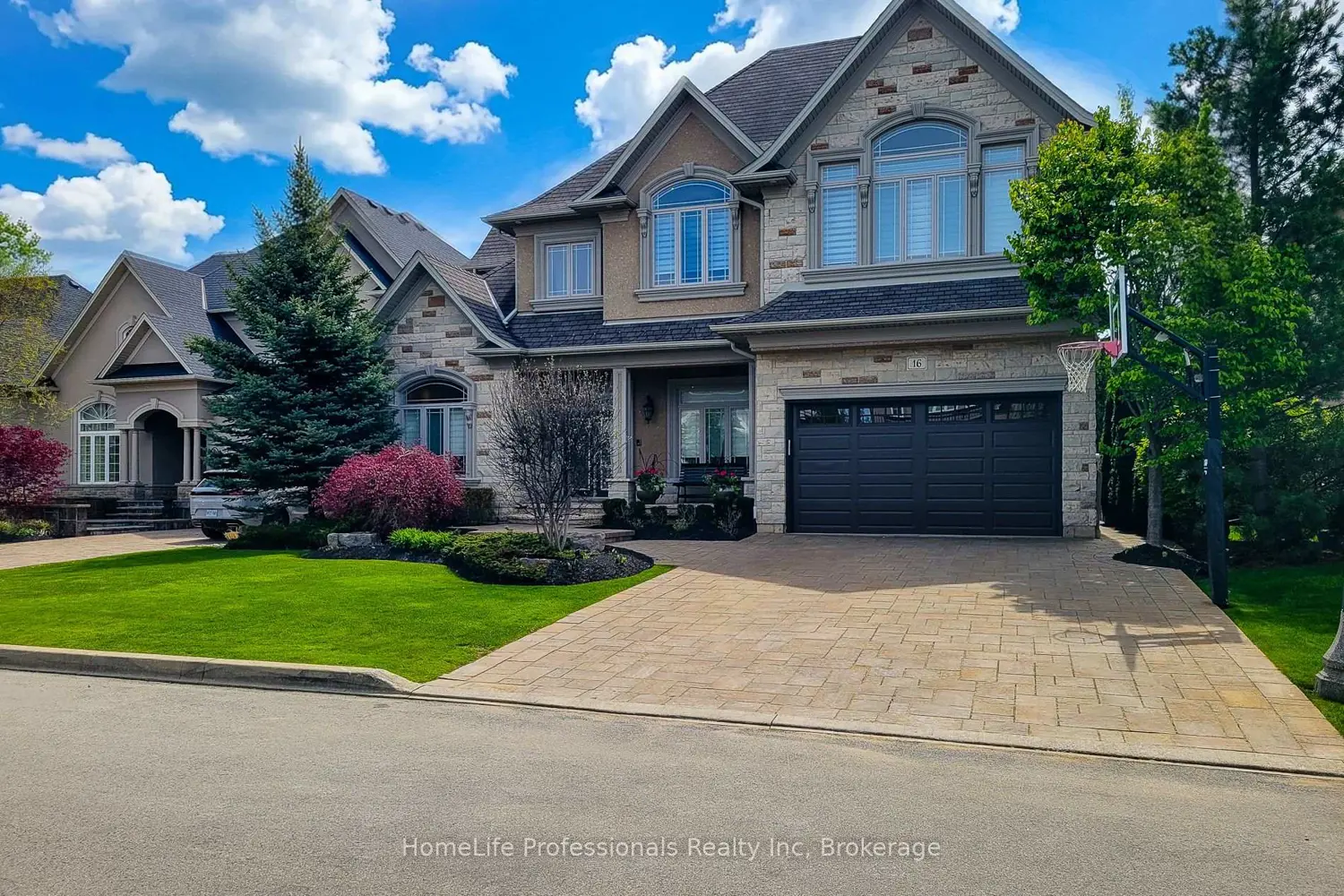 16 Berkshire Place photo 4
