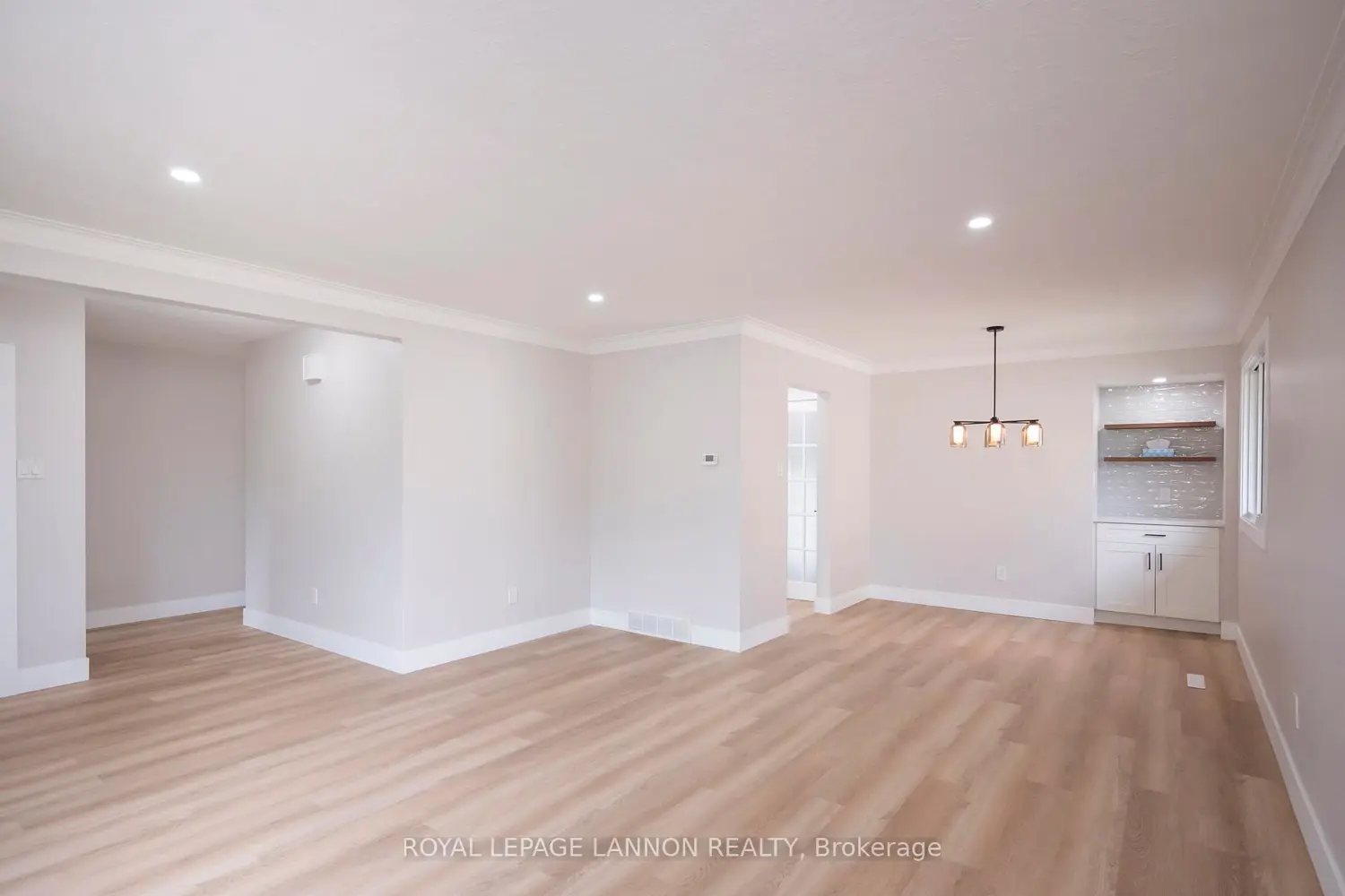 124 Riverview Dr W photo 5