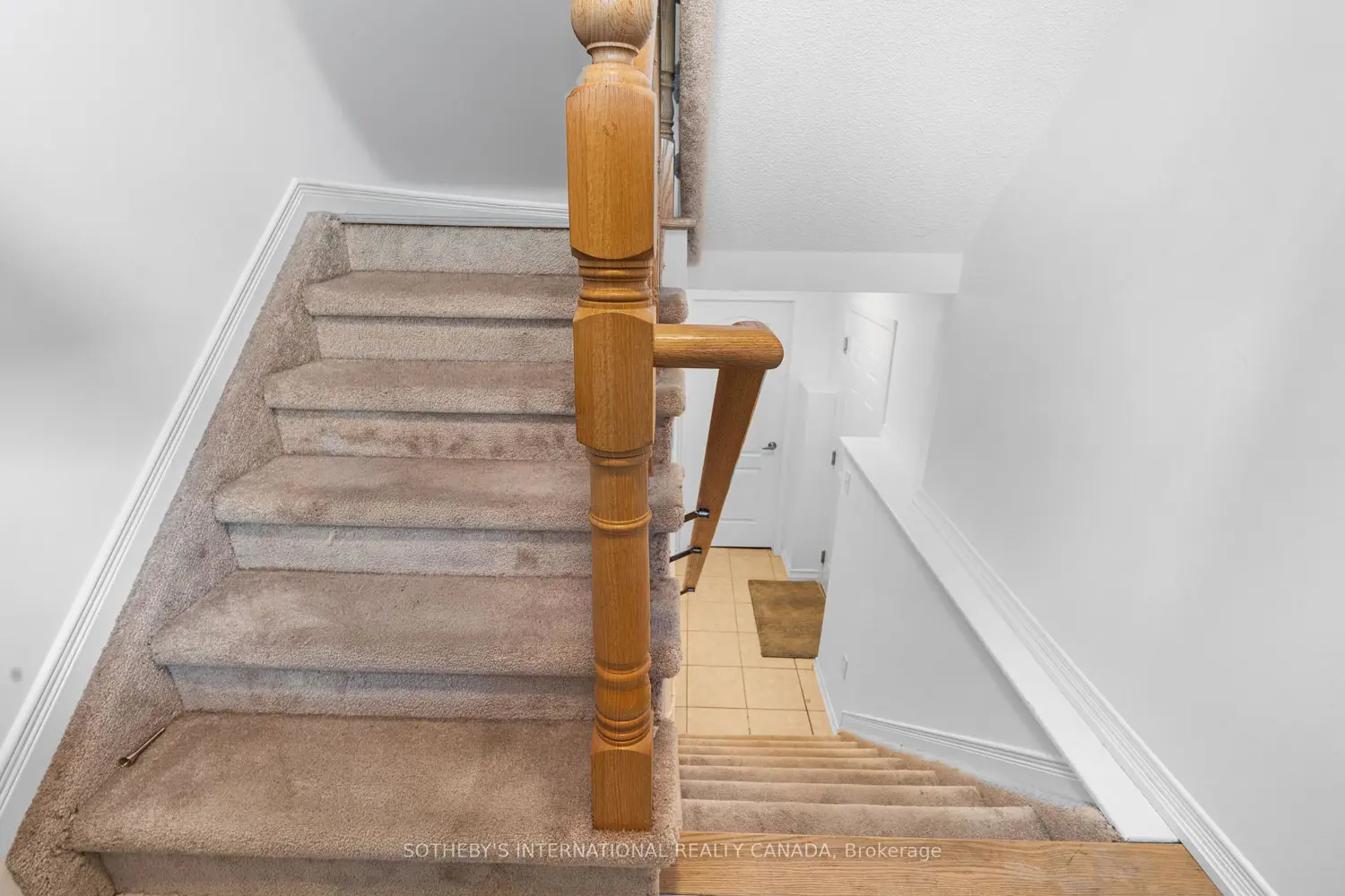 77 Franks Way photo 3