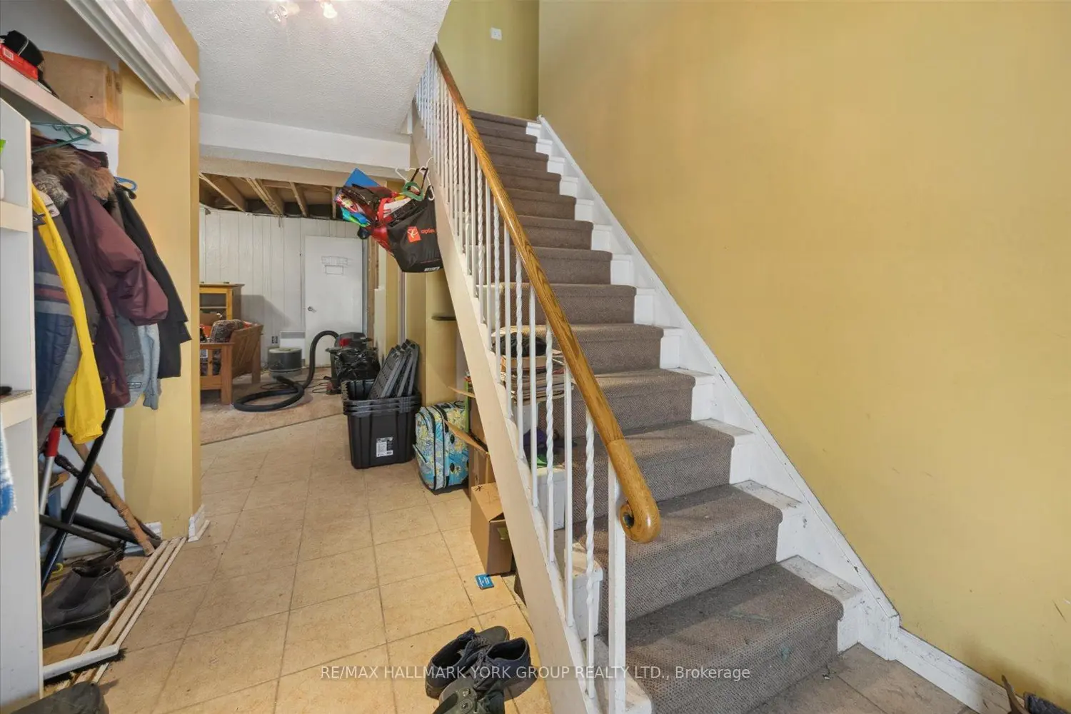 47 Holland River Boulevard photo 5