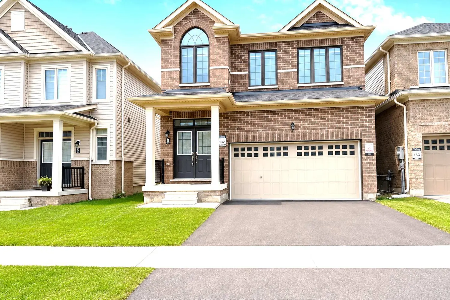 41 Durham Avenue photo 2
