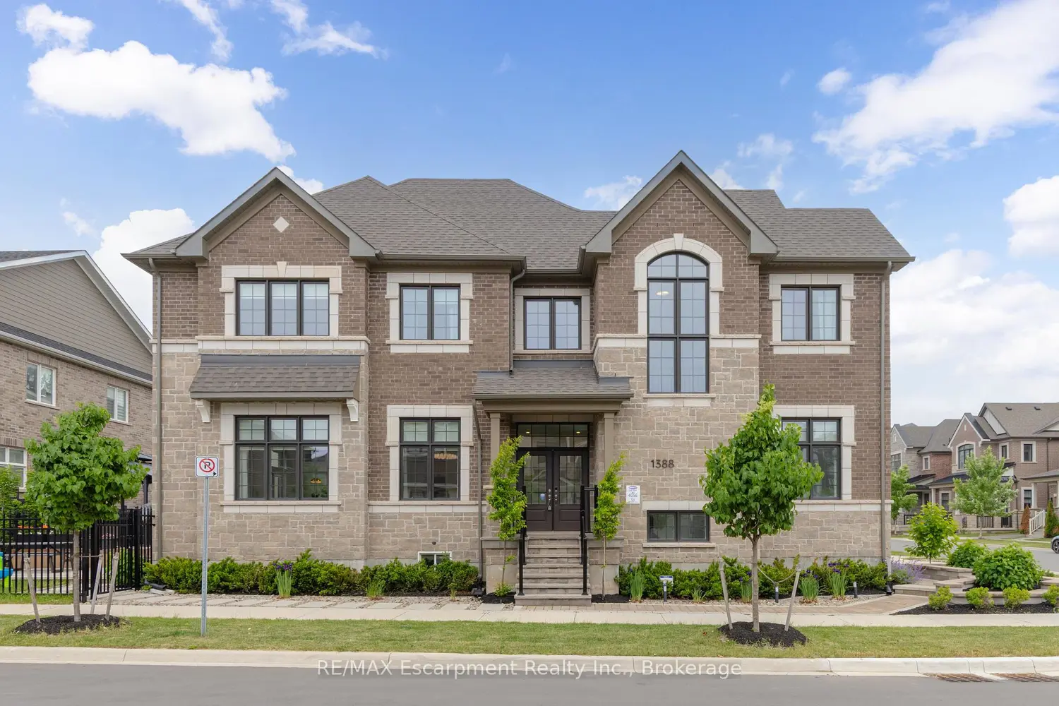 1388 Aymond Crescent