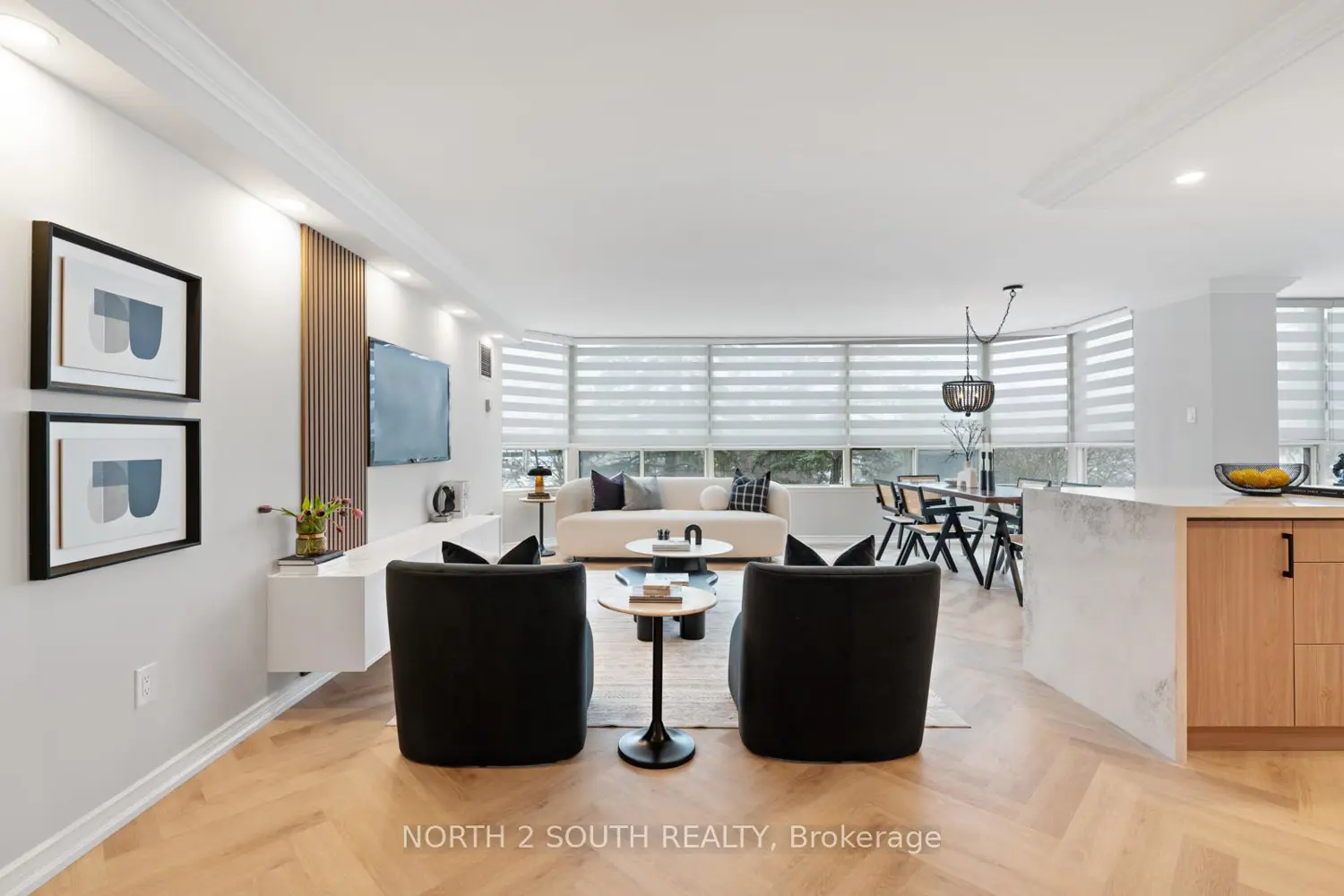 7 Townsgate Drive 304