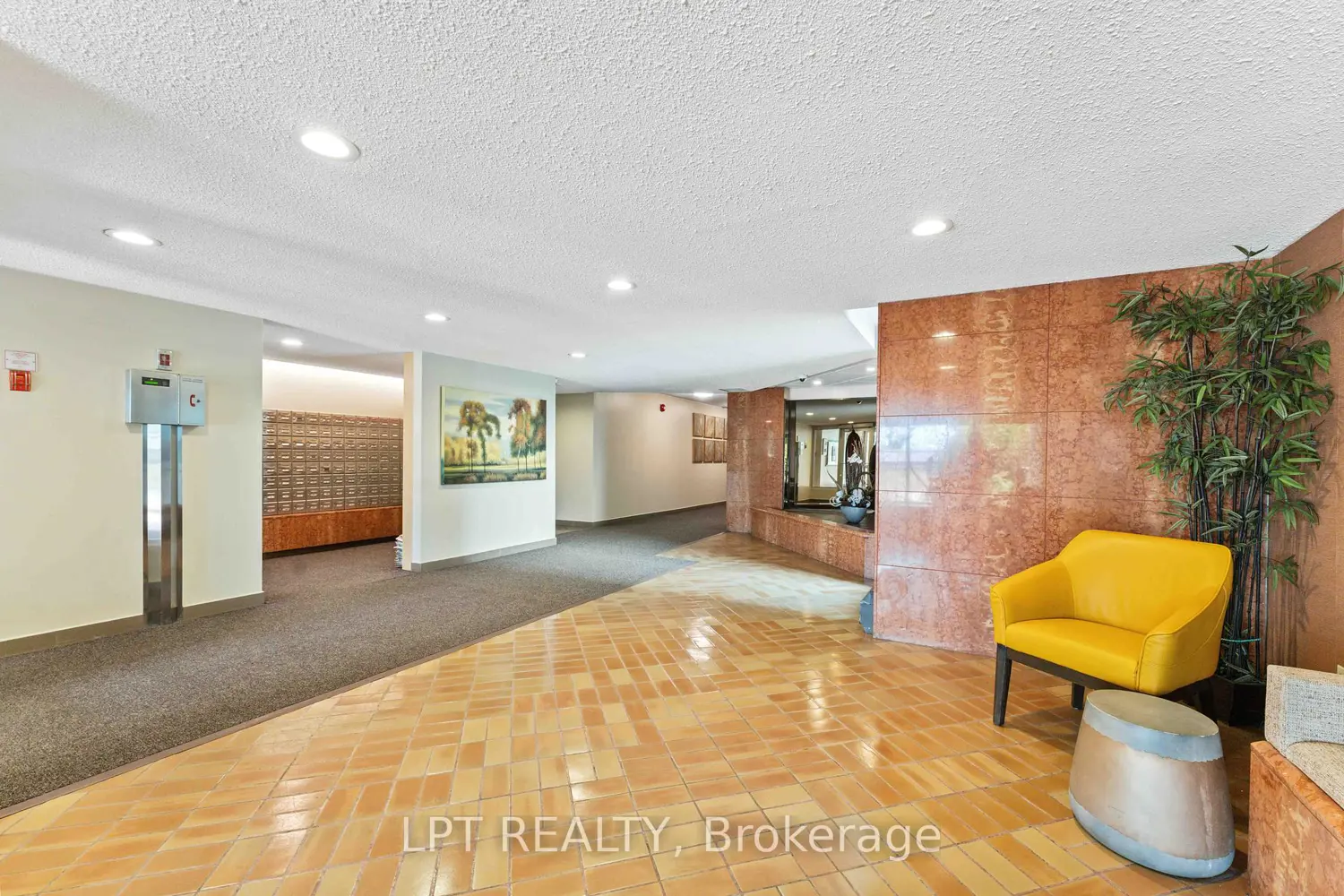 555 Brittany Drive 314 photo 4