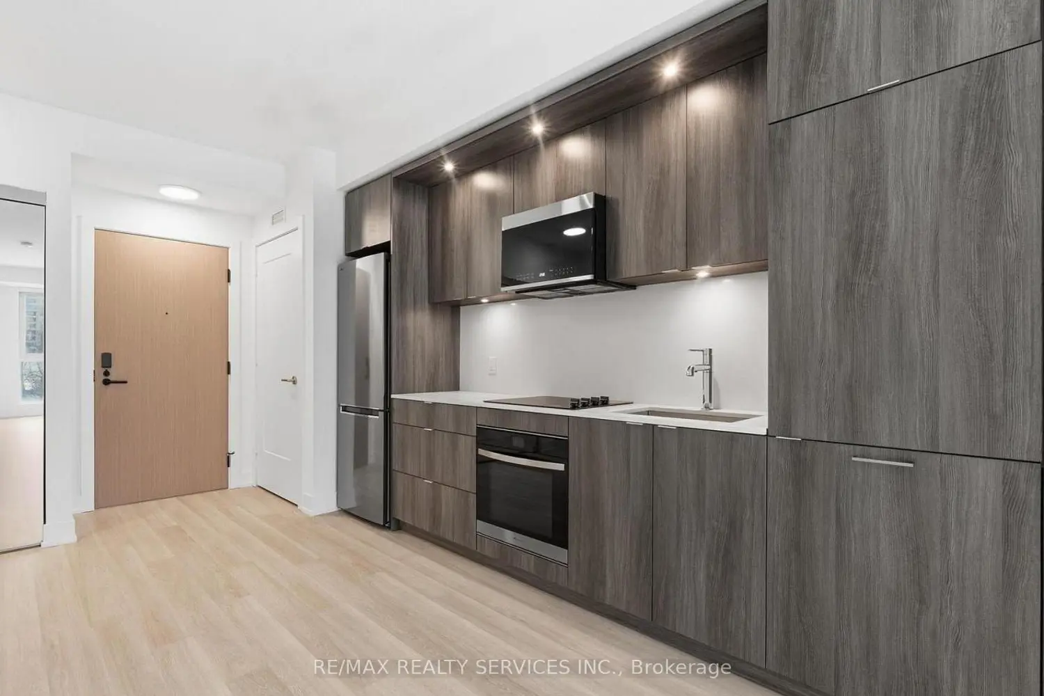 60 Central Park Road Way 1405 photo 3