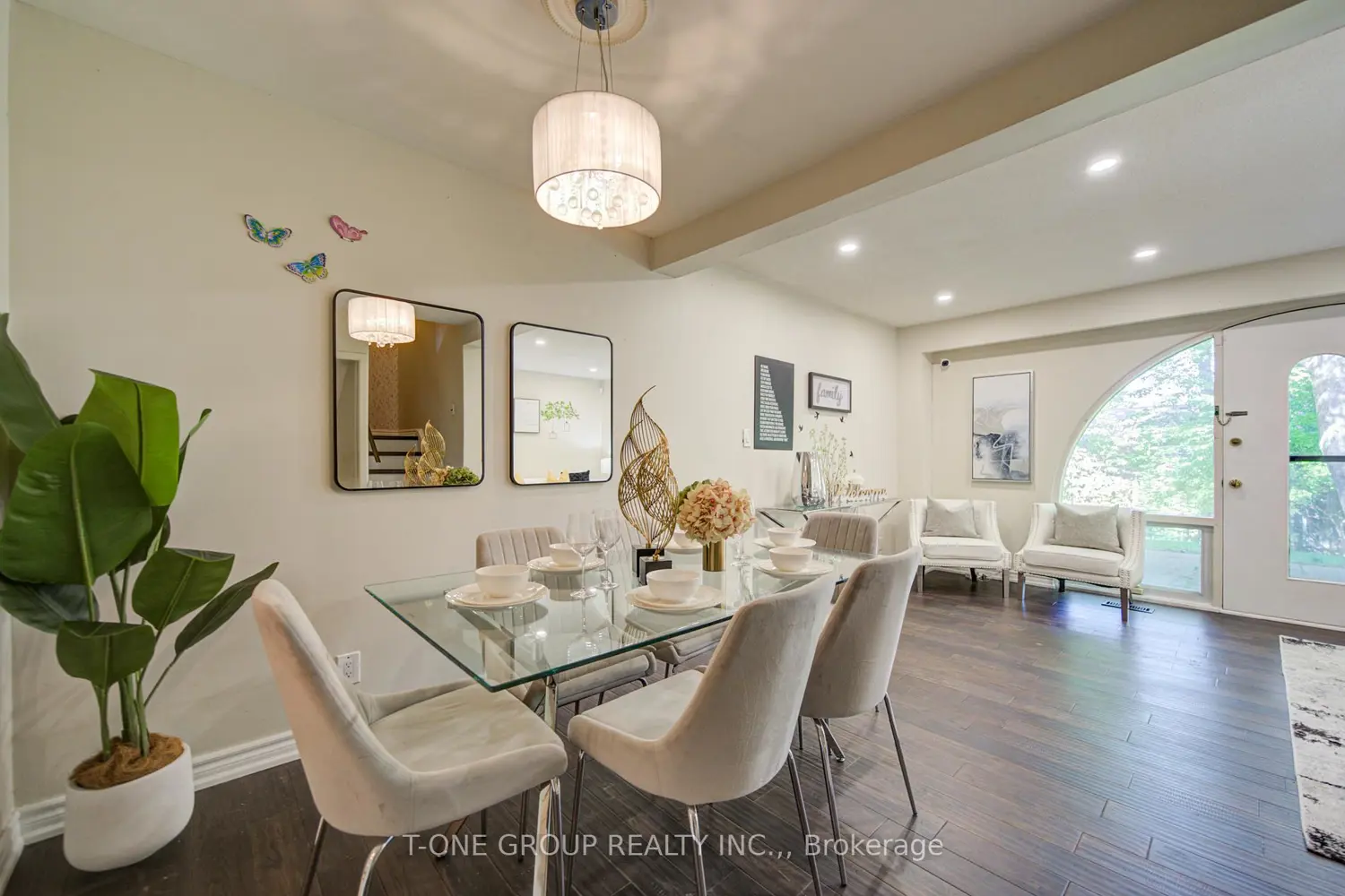6 Esterbrooke Avenue 94