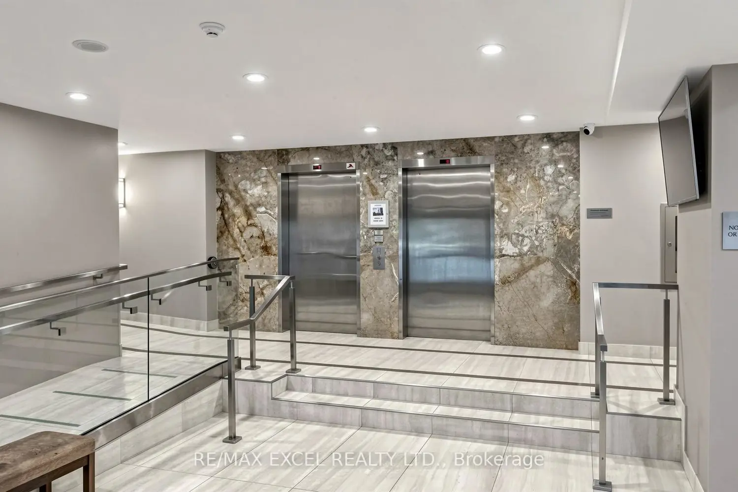 20 Baif Boulevard 306 photo 3