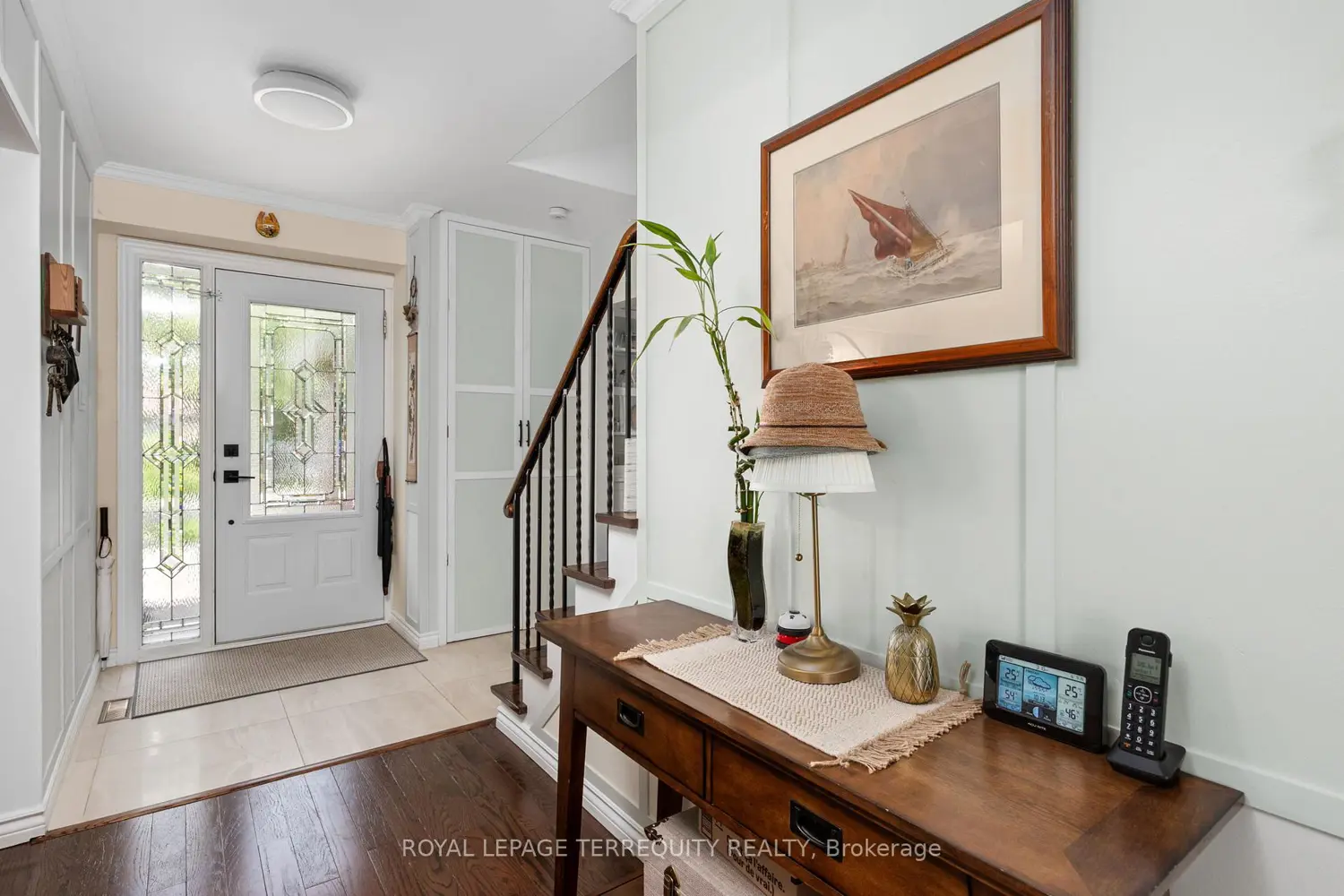 1853 Briarcrook Crescent photo 4