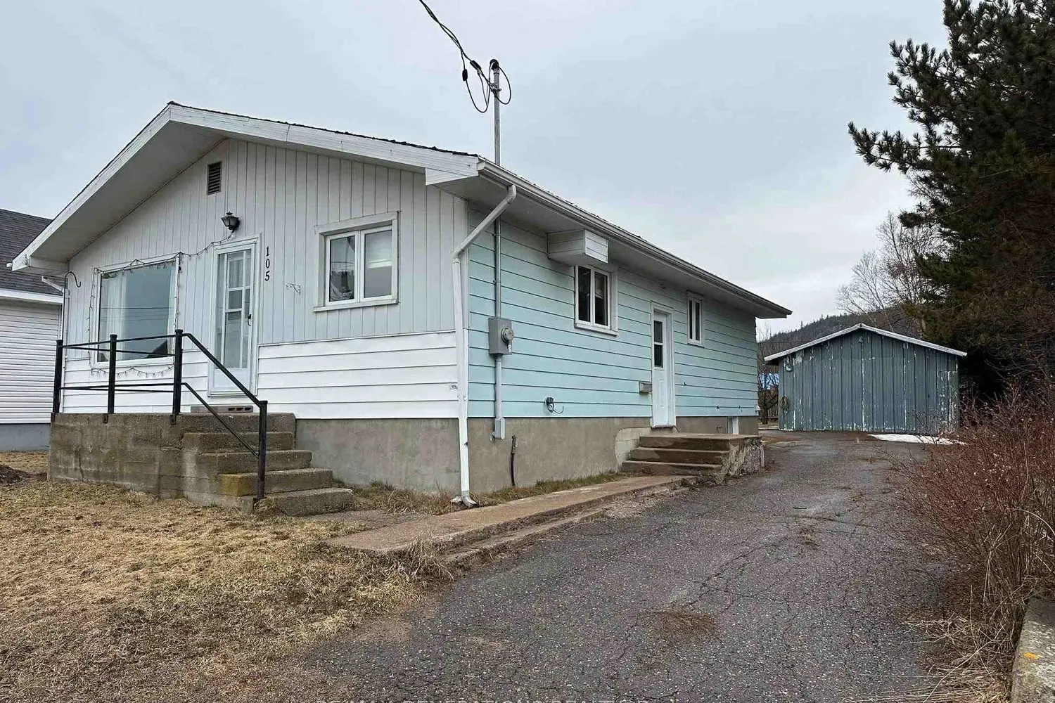 105 Columbia Street photo 2