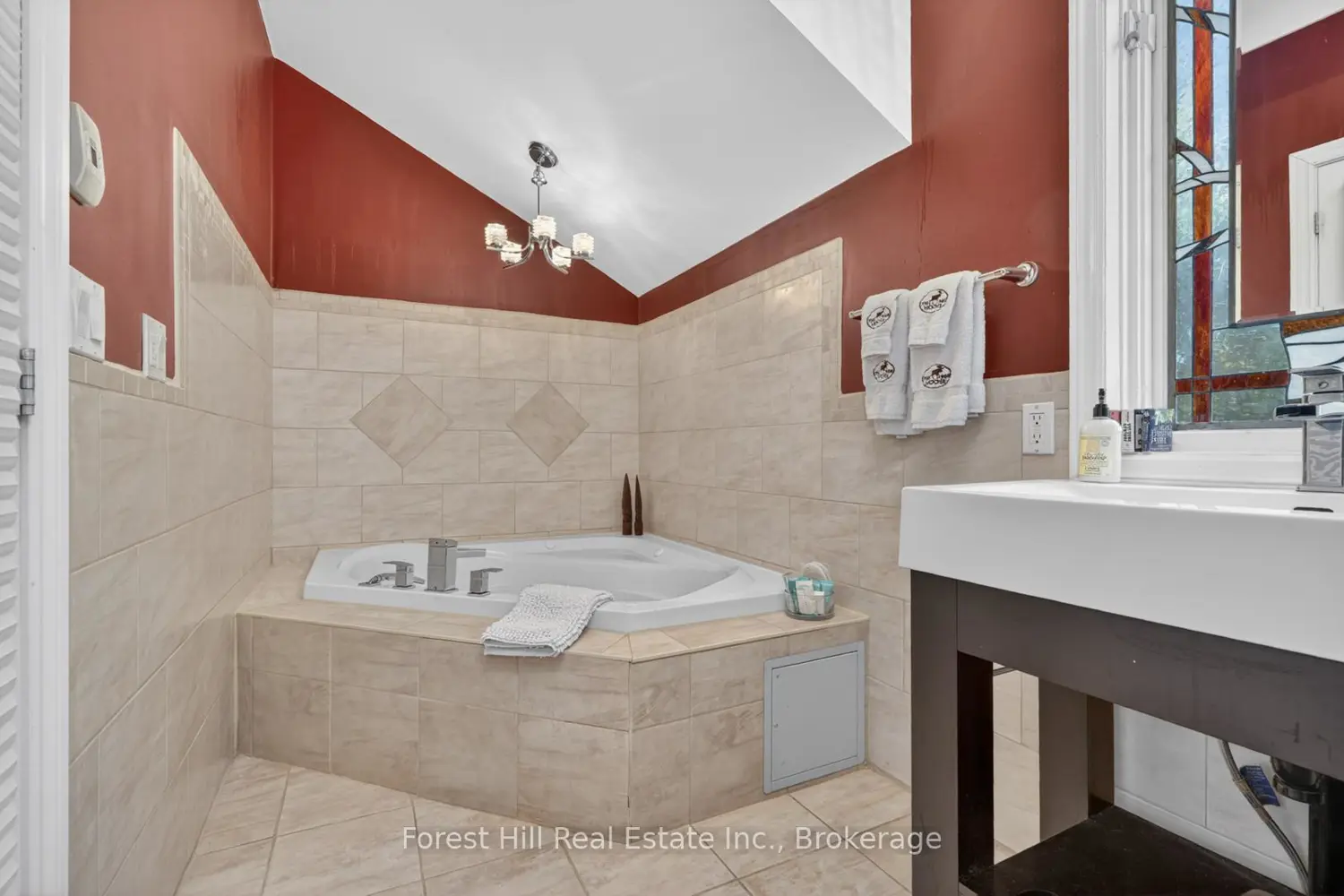 1029 Harvey Avenue photo 4