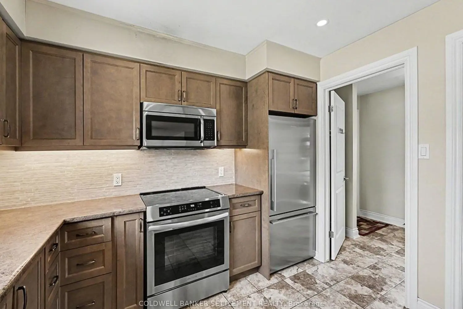 112 Mac Campbell Drive photo 5