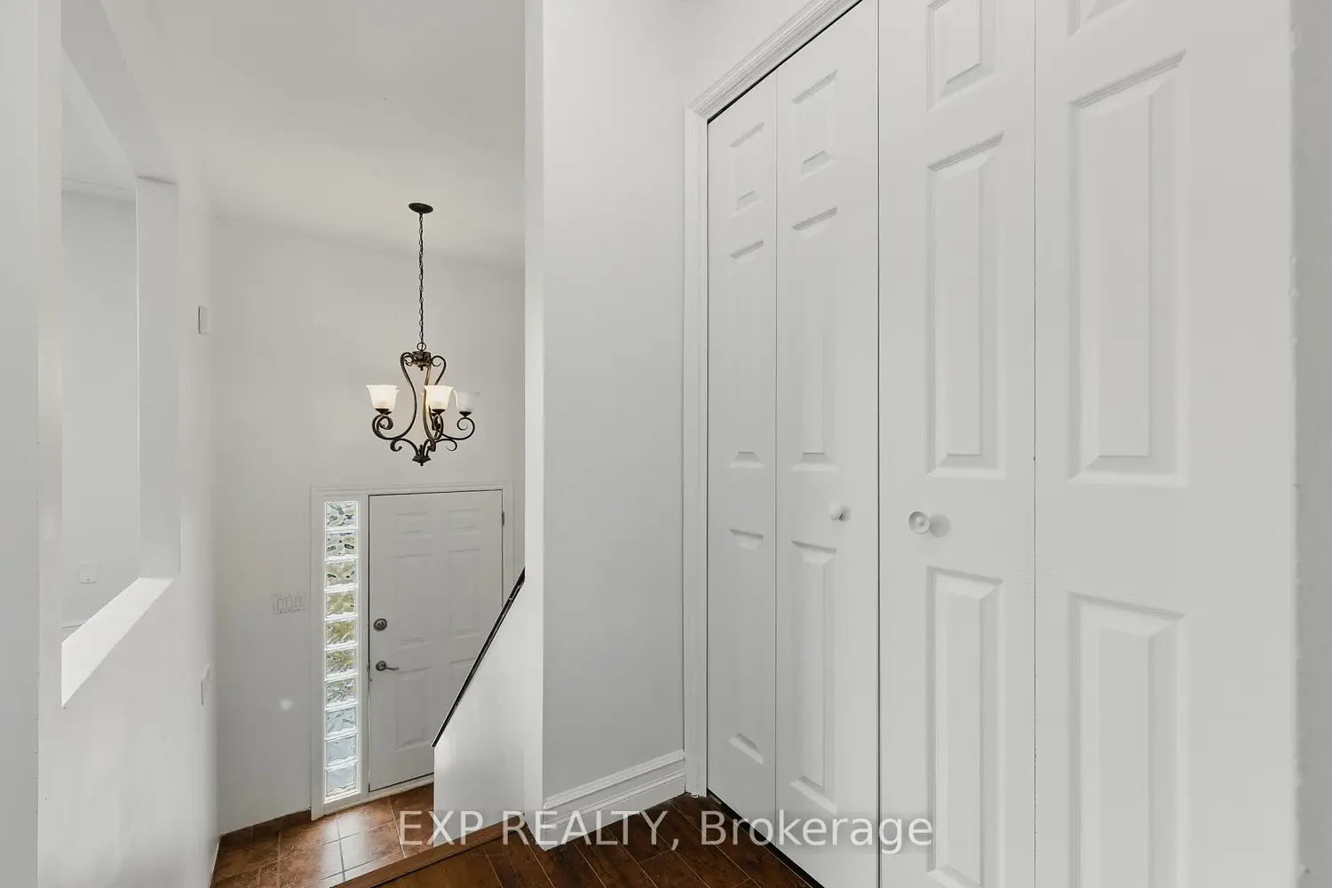 310 Southill Drive photo 2