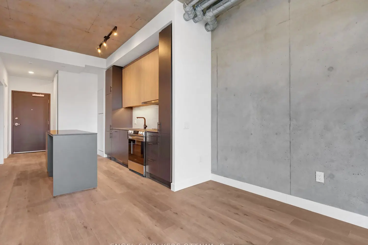 10 James Street 206 photo 5