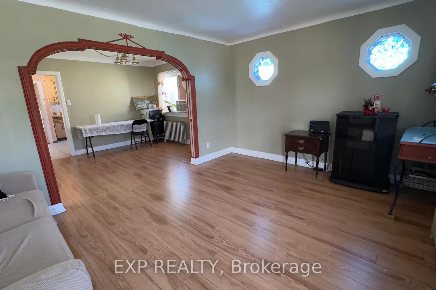 428 Carlton Street photo 2