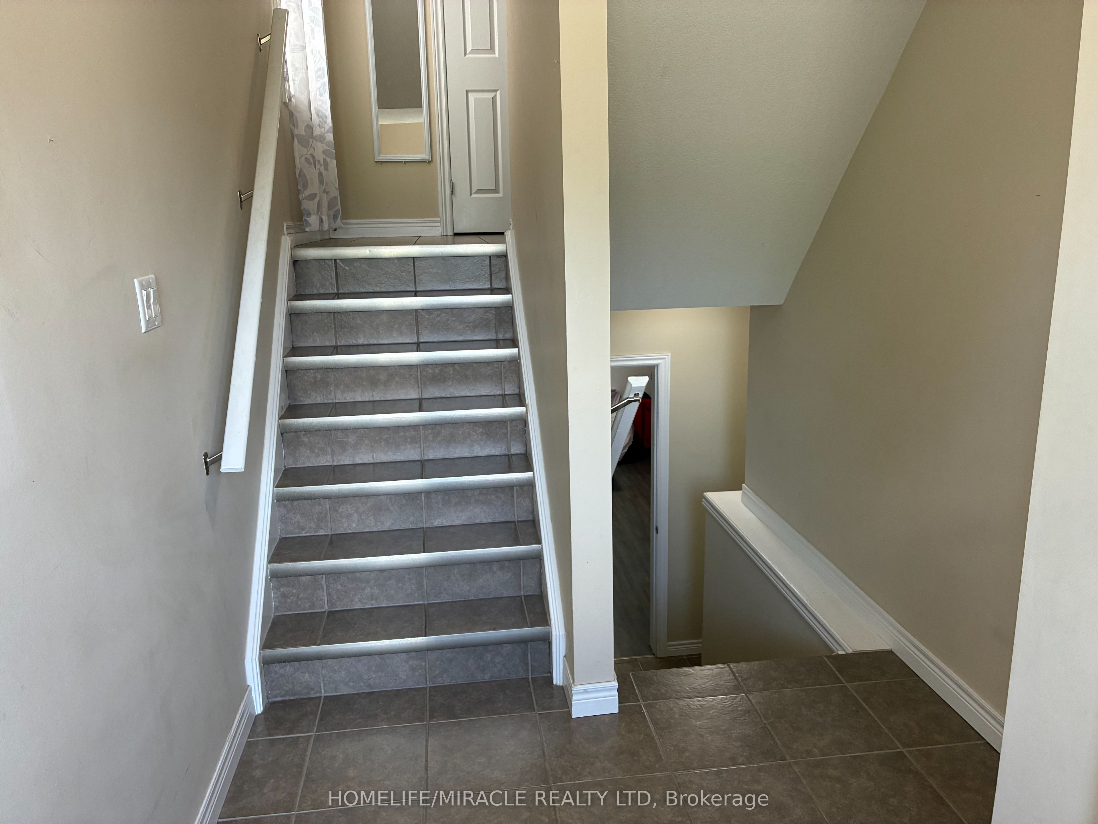 45 Oakes Crescent, Guelph, ON, N1E 0J6 photo 3