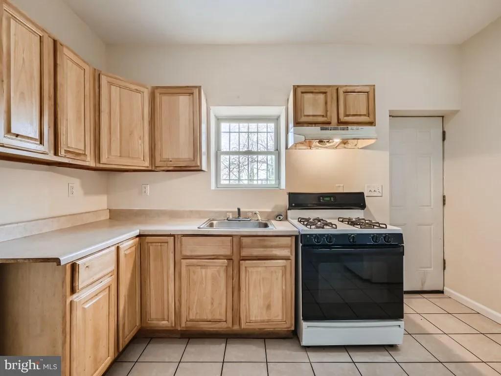 2316 E Madison Street, Baltimore, MD 21205 photo 5