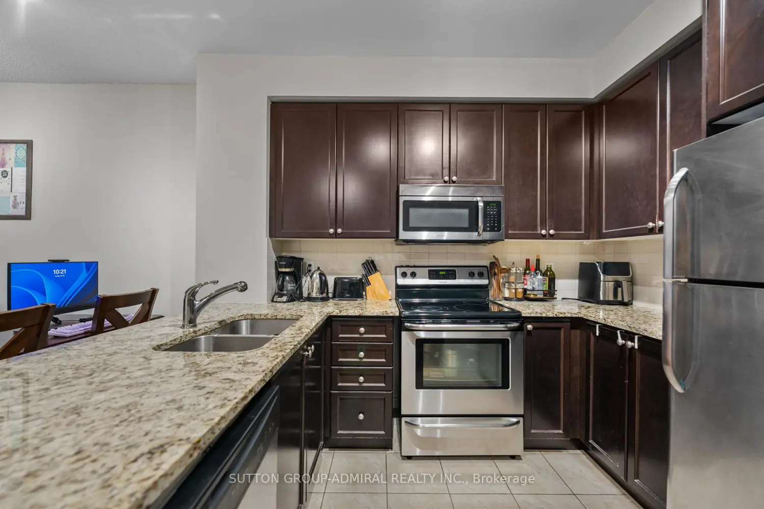 9255 Jane Street 215 photo 4