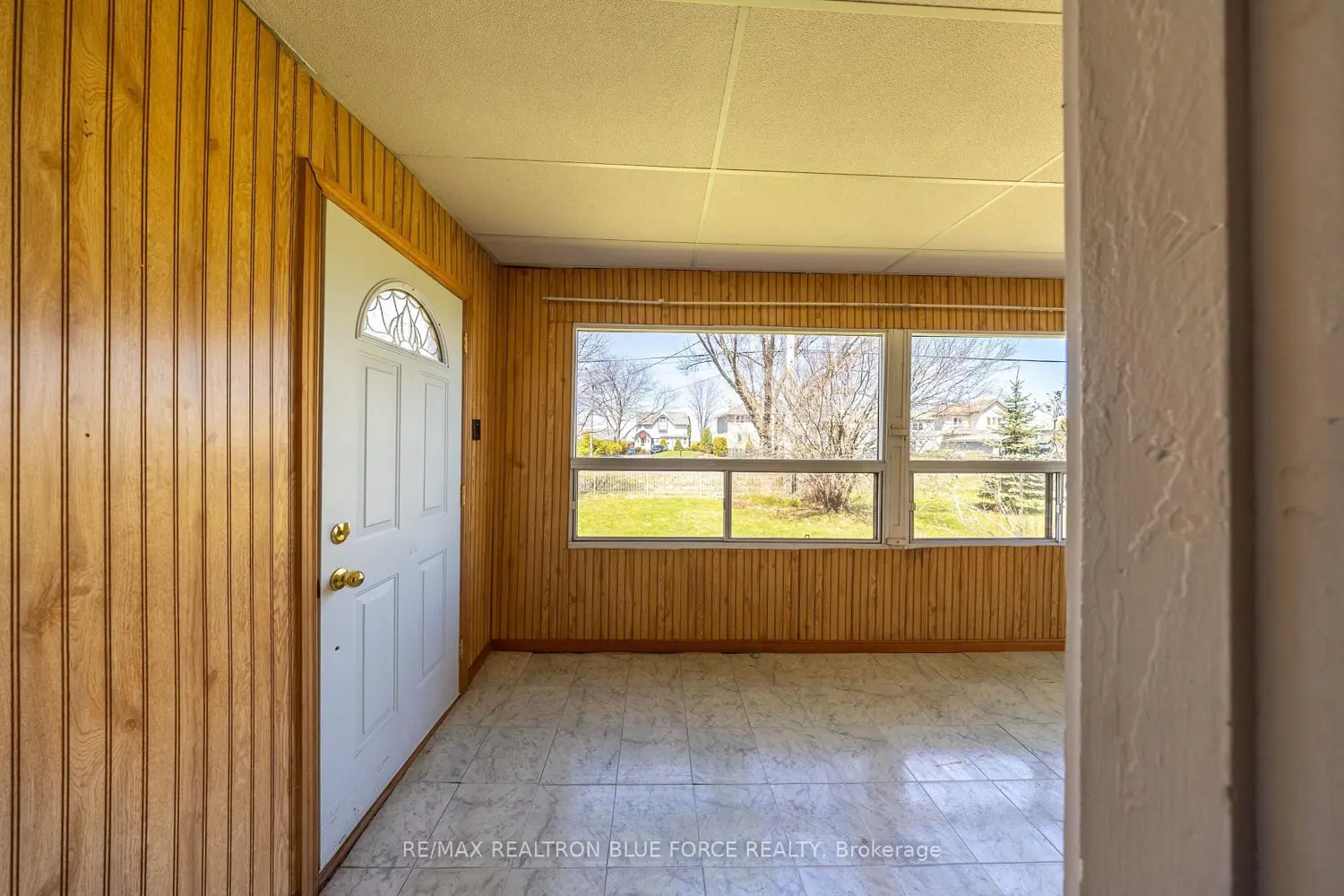 57 Lakeshore Road photo 4