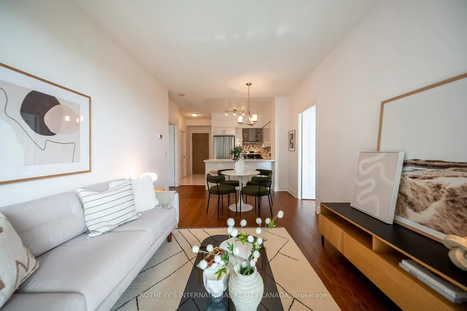 319 Merton Street 809 photo 5