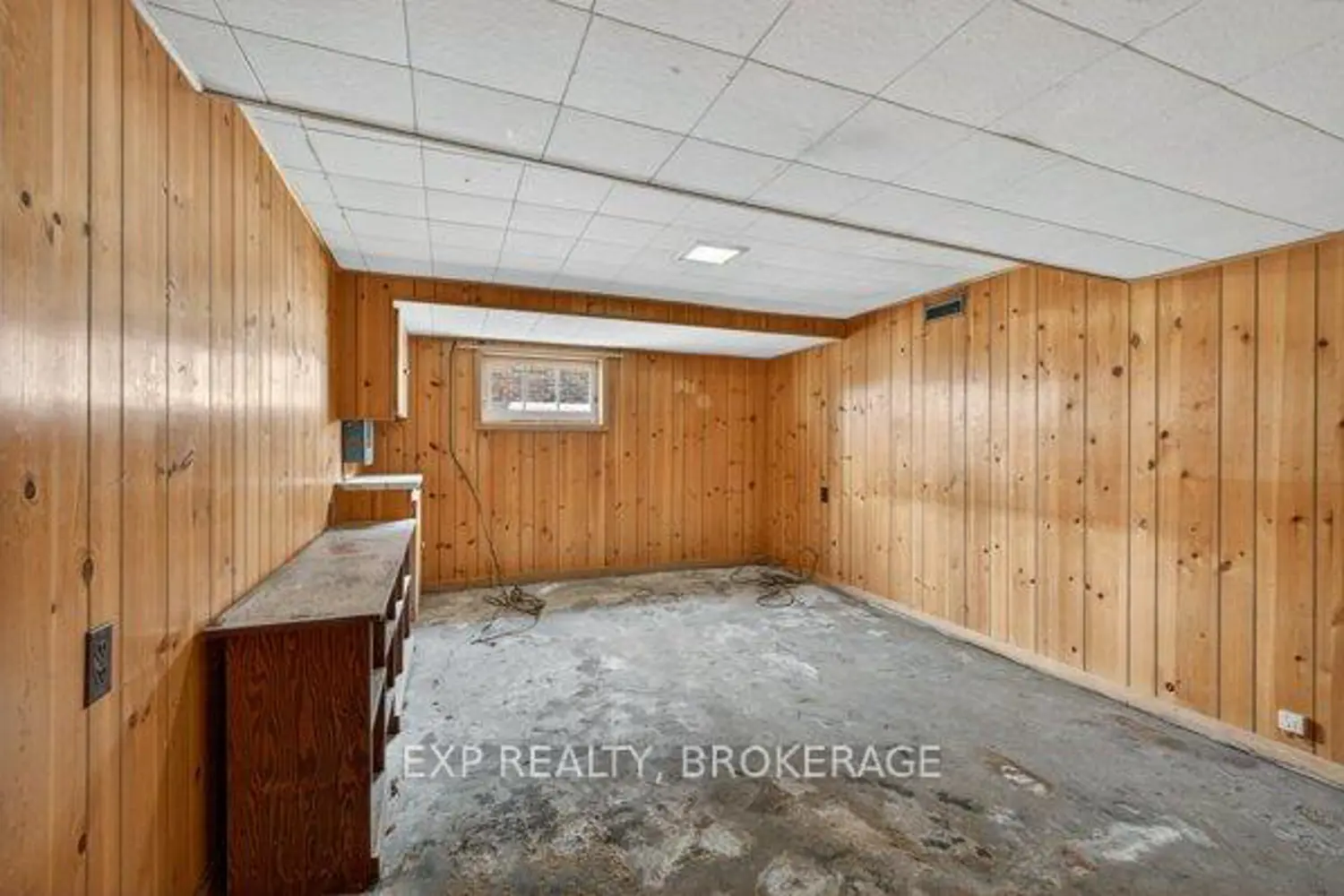11 Carruthers Avenue photo 4
