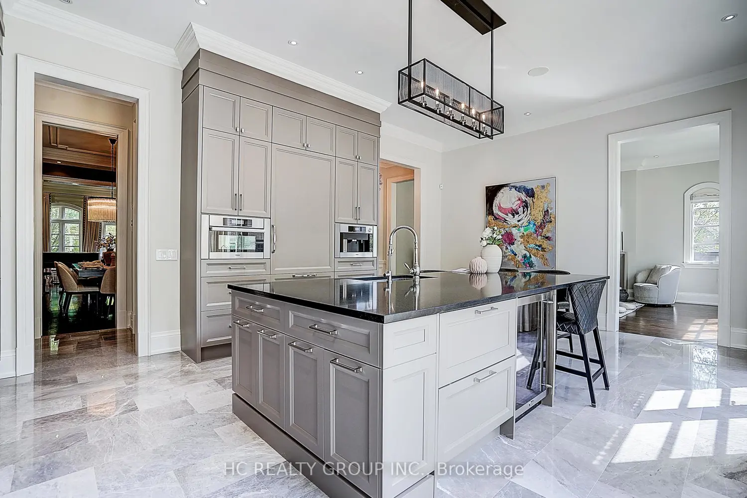 119 Strathallan Boulevard photo 4
