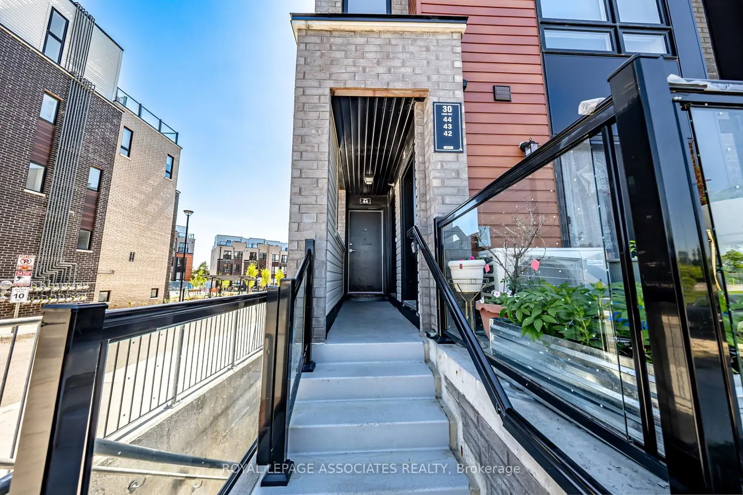 30 Liben Way 44 photo 2
