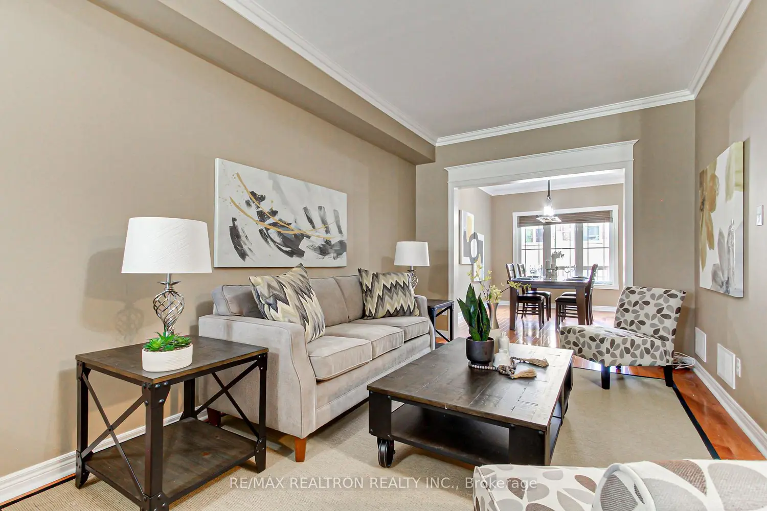 233 Denise Circle photo 5