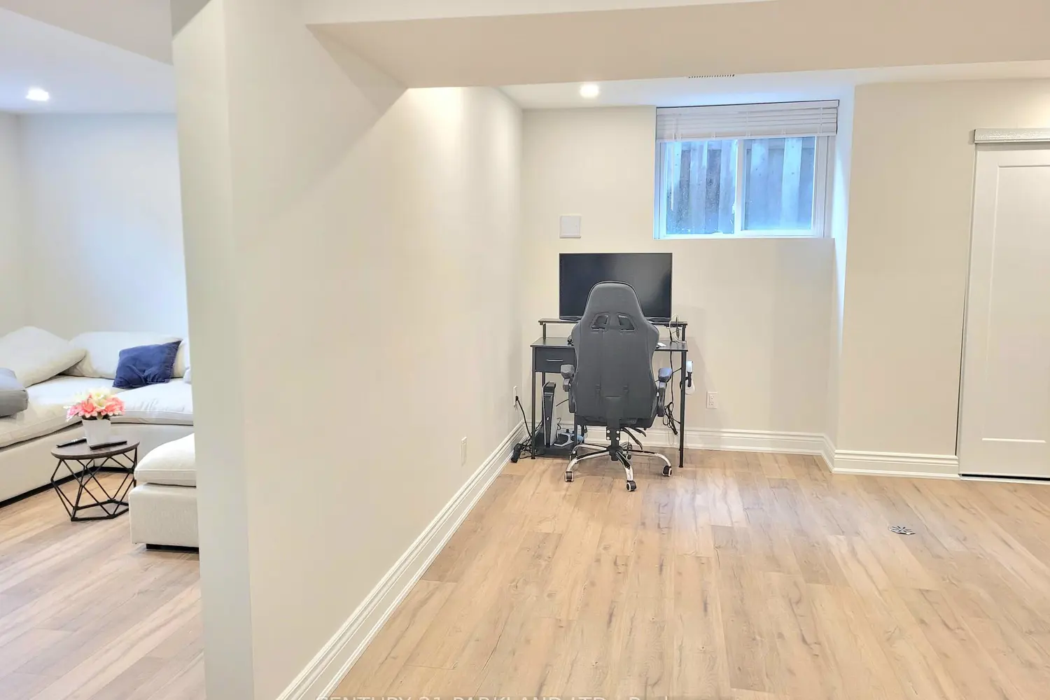 21 Heda Court photo 4