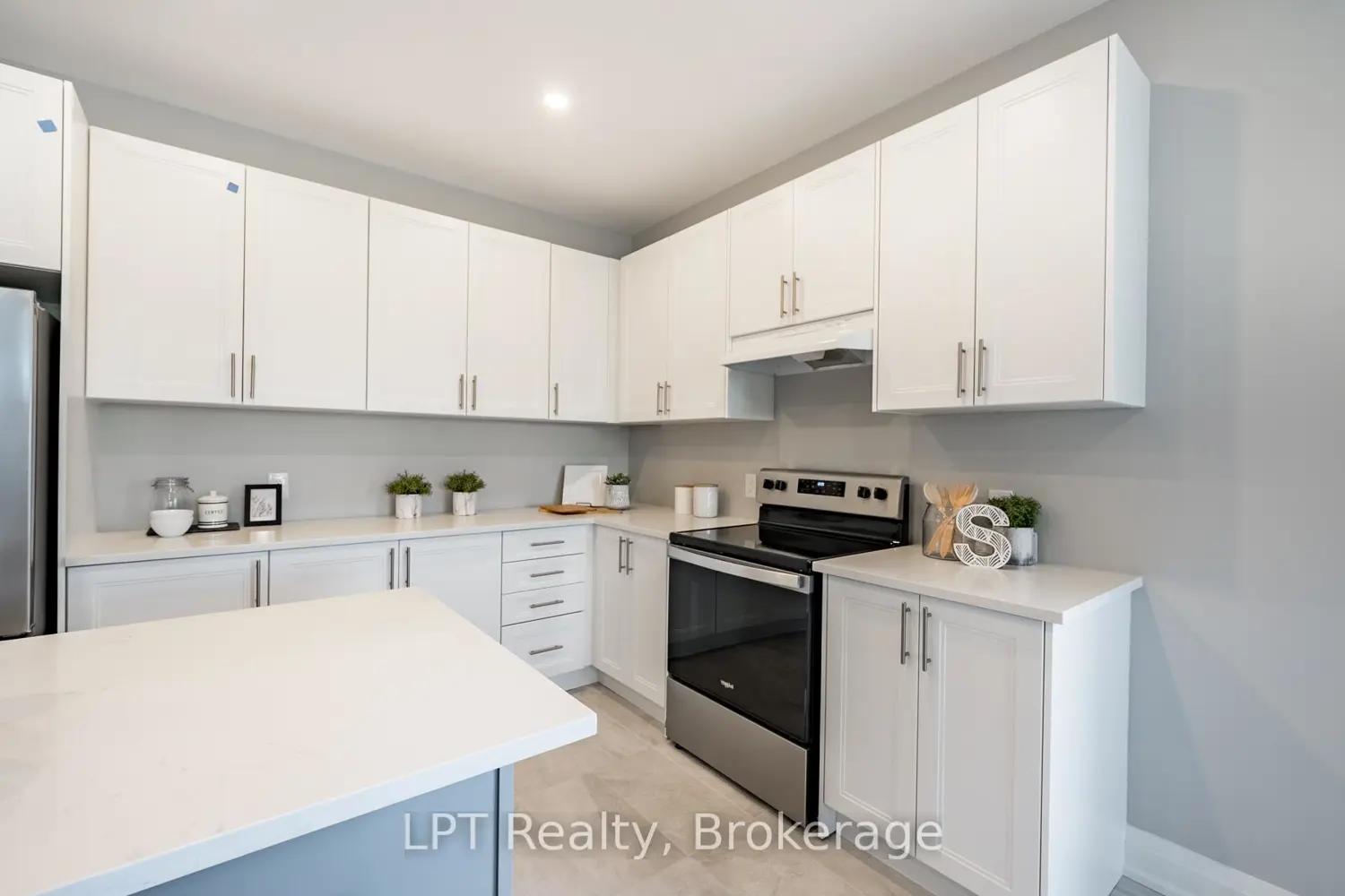 127 Gibbons Street photo 4