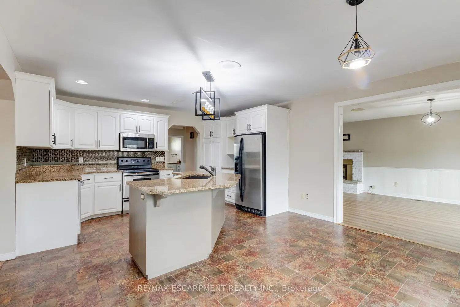 650 Sligo Road photo 5