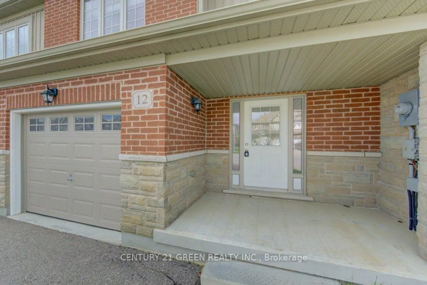 12 Freer Drive photo 2