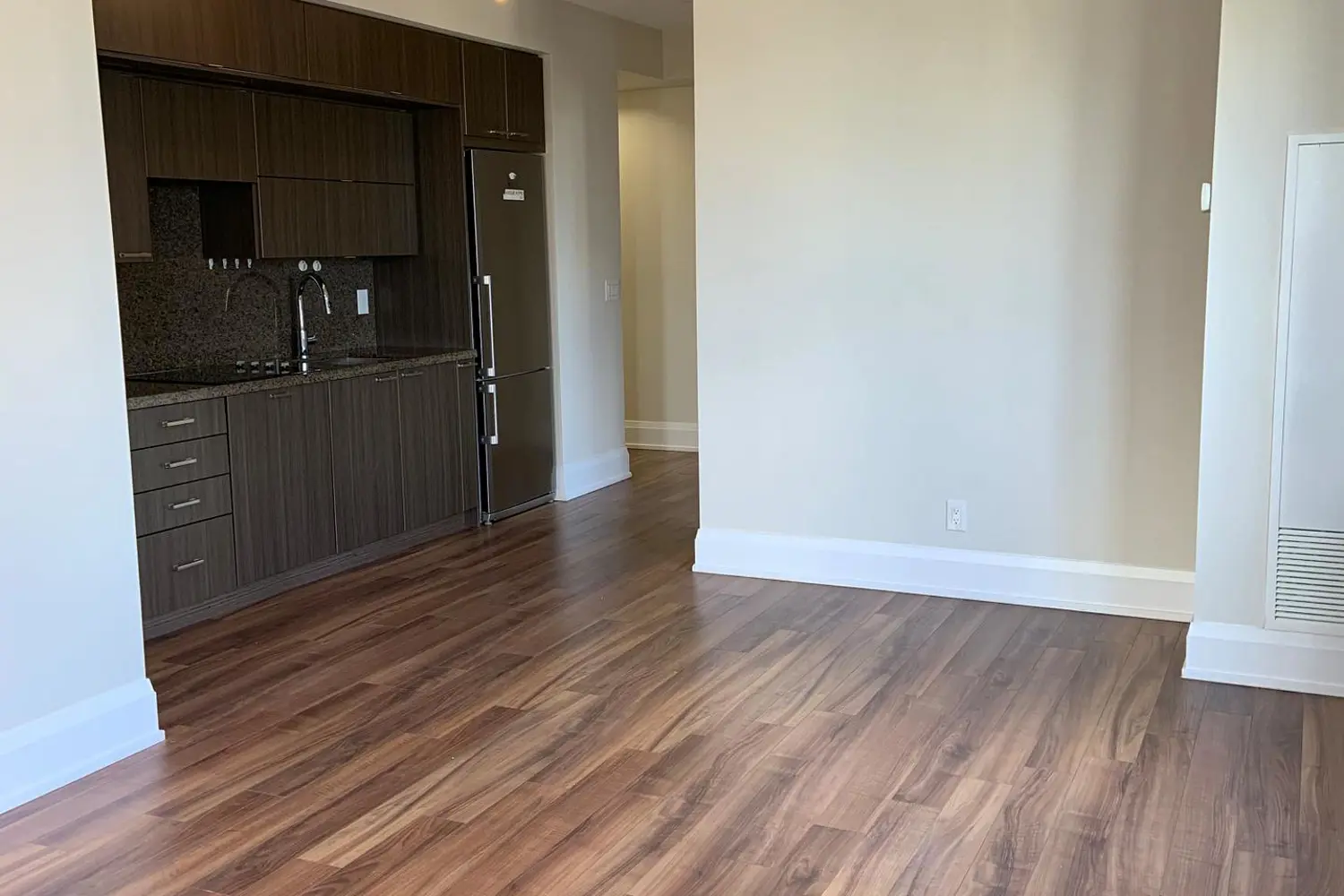 120 Harrison Garden Boulevard 1512