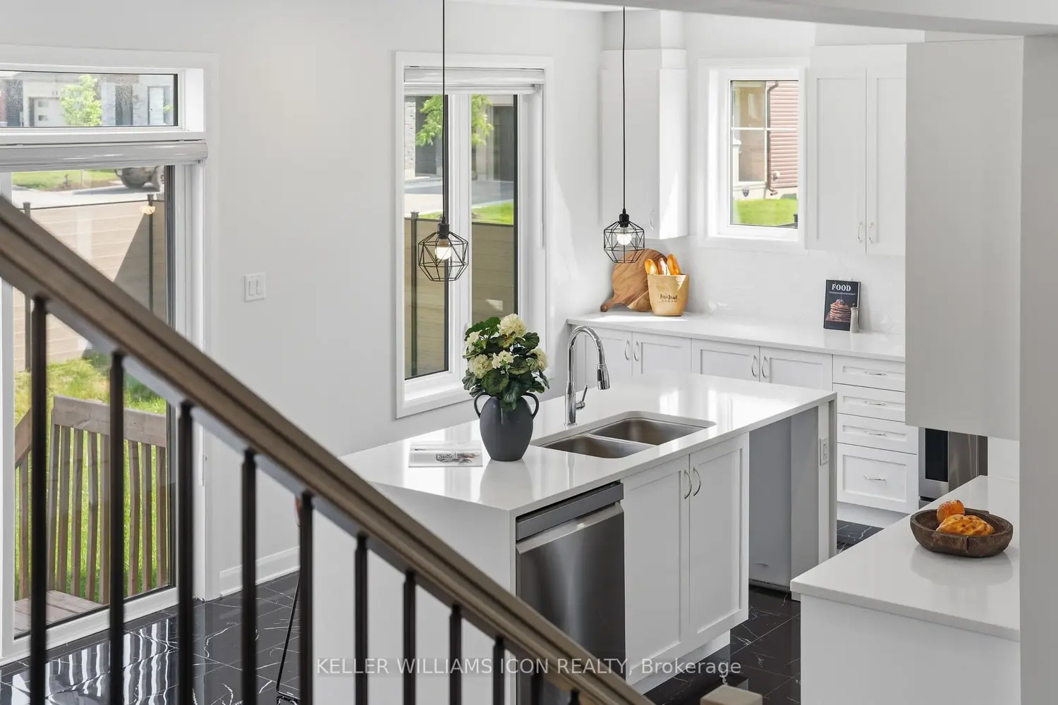 768 Shoal Street photo 5