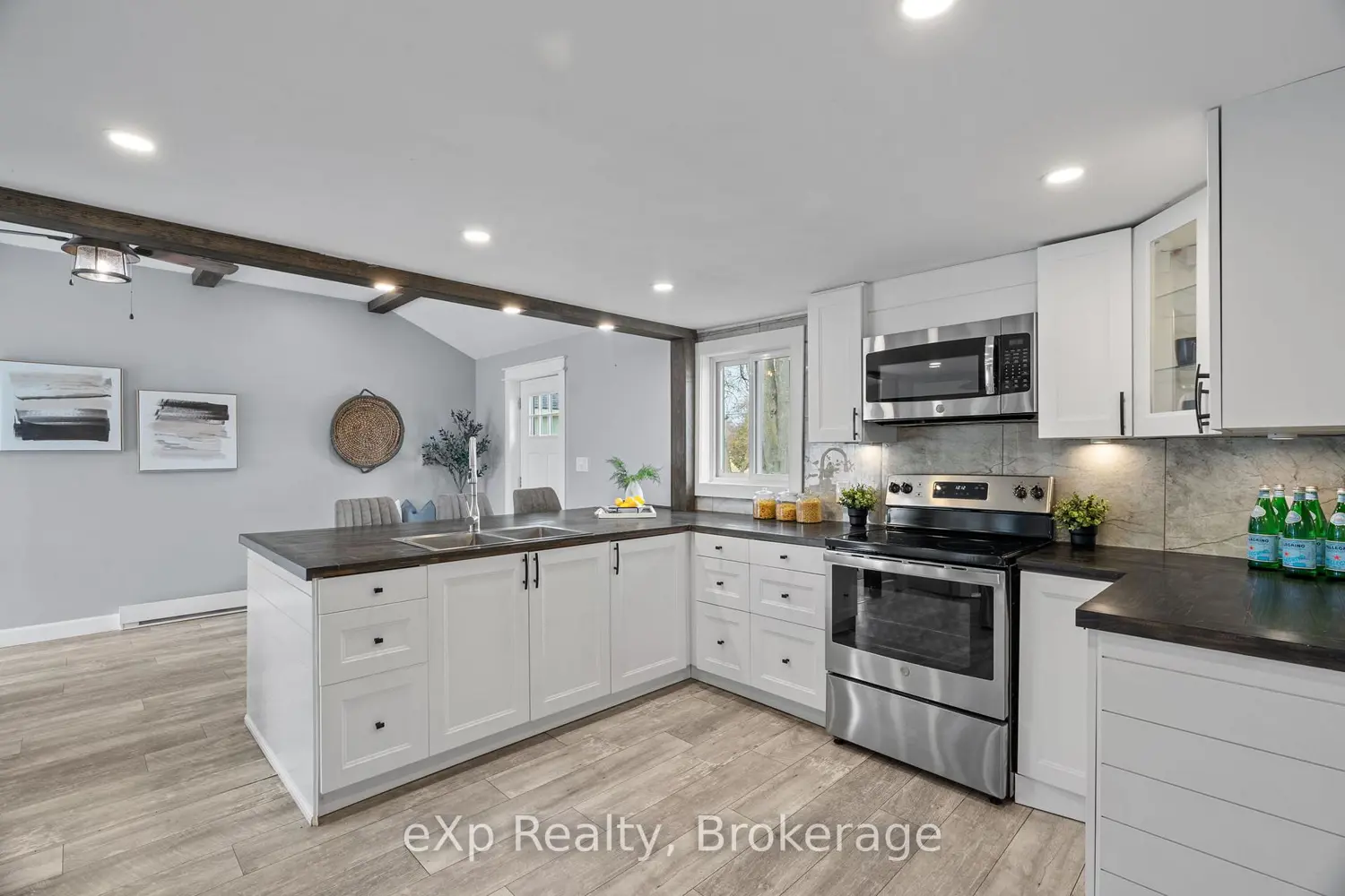 236 Sydenham Street photo 3