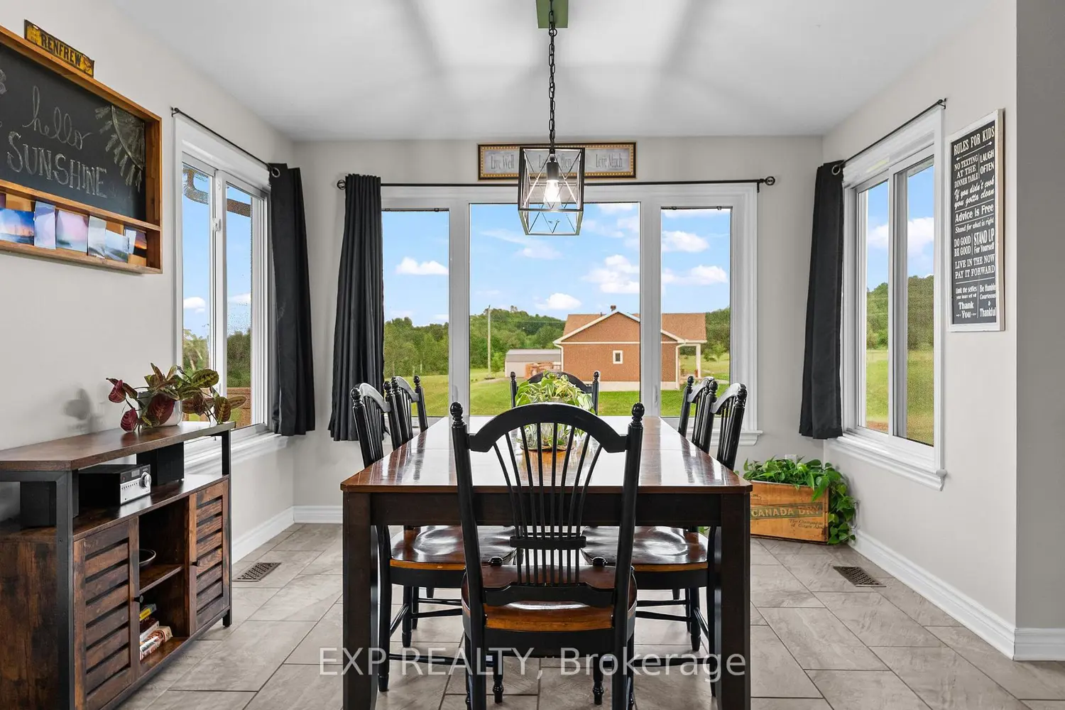 566A Pinnacle Road photo 5