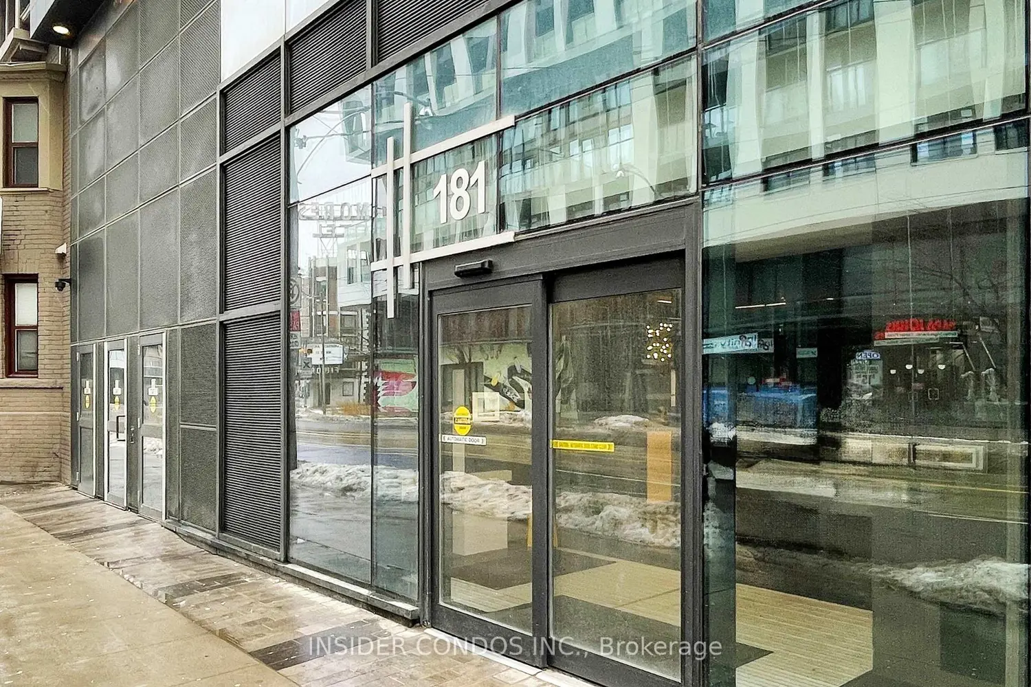 181 Dundas Street 807 photo 4