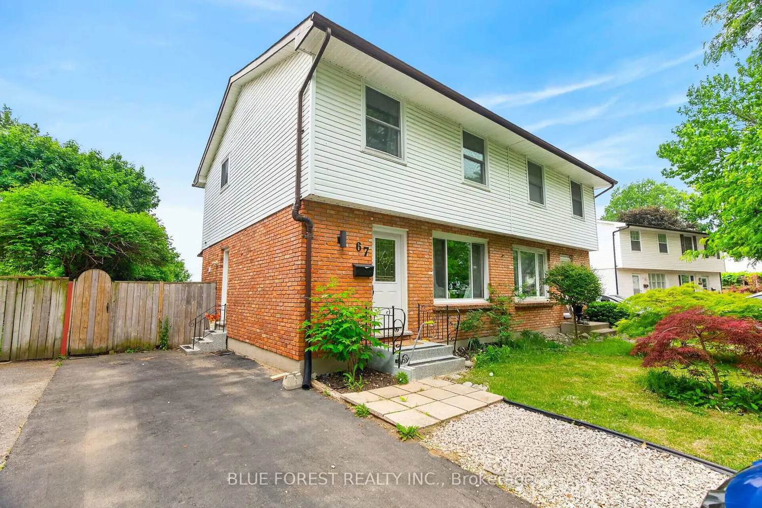 67 Breckenridge Crescent photo 2