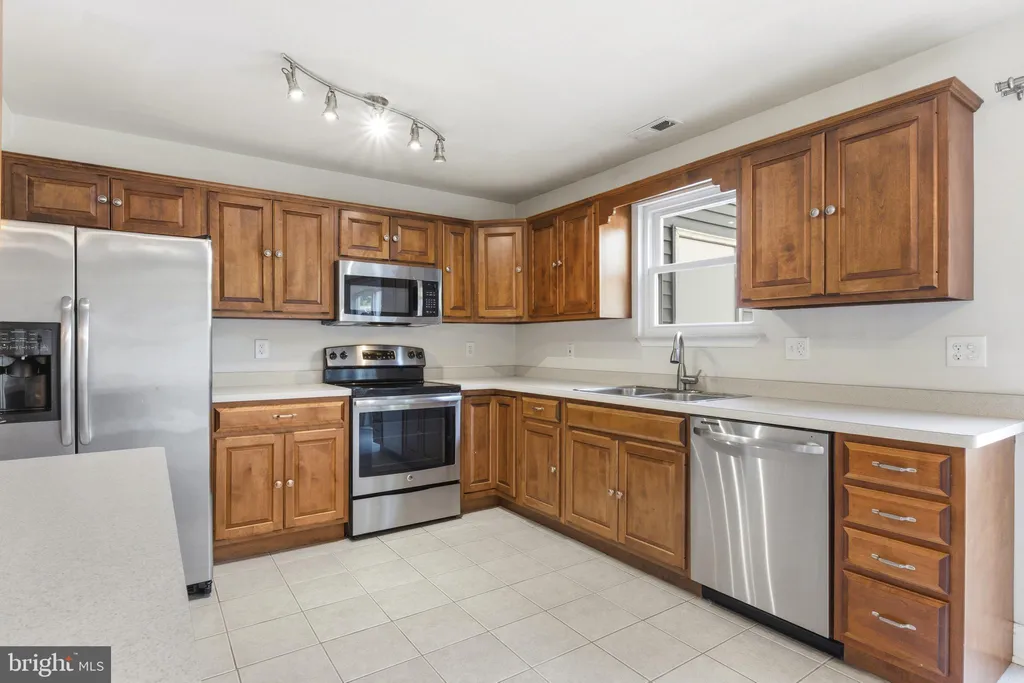 393 Carronade Way, Arnold, MD 21012 photo 2