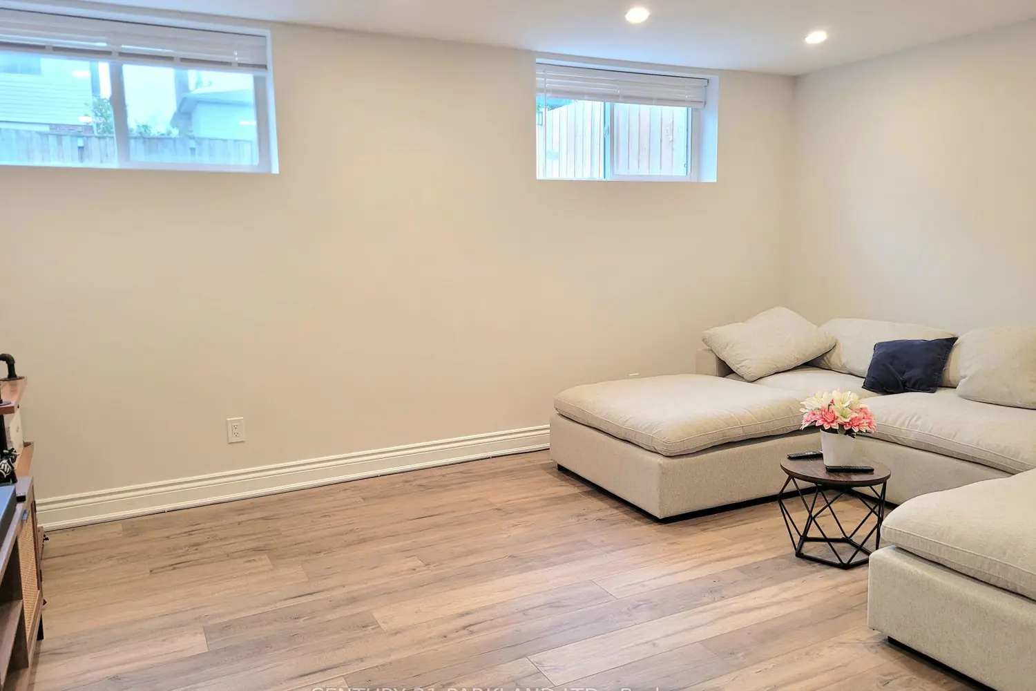 21 Heda Court photo 5