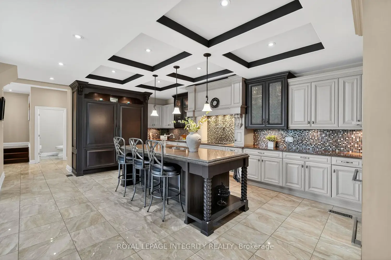 2754 Eagleson Road photo 2