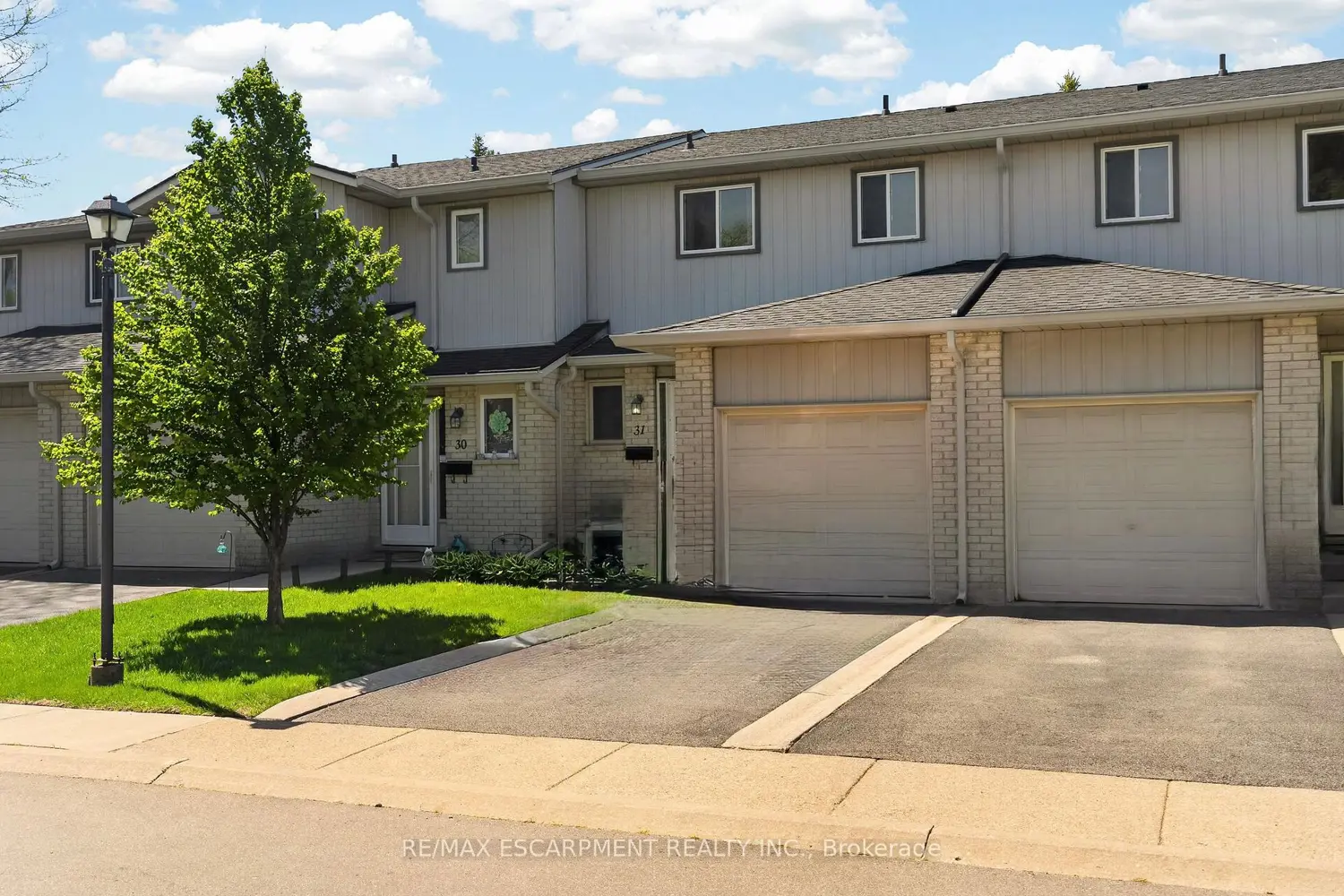 1675 Upper Gage Avenue 31