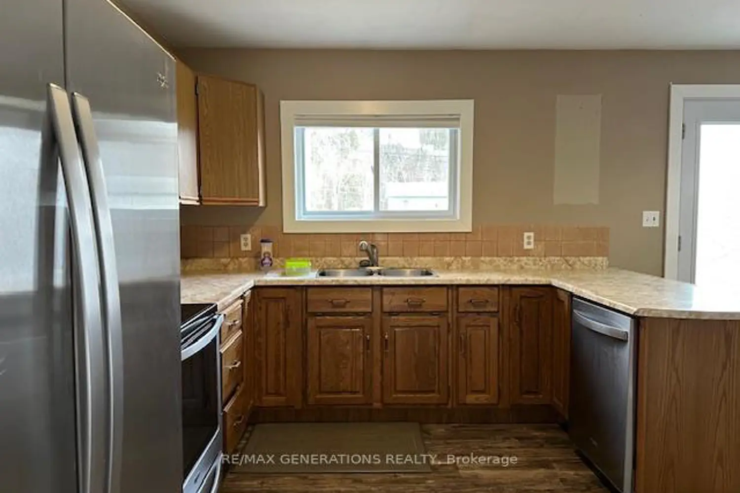 113 Centennial Drive photo 4