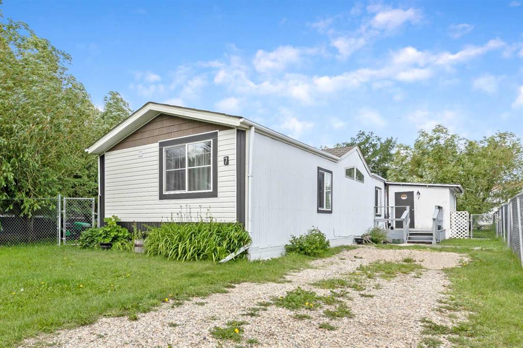 7 Walsh Bay, Acme, AB, T0M 0A0 photo 3