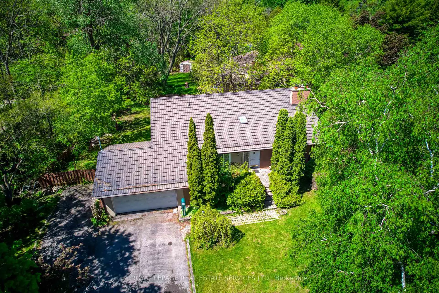 220 Woodhaven Park Drive photo 3