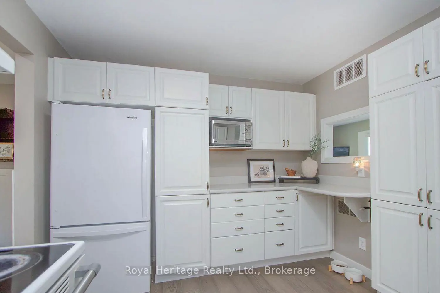 56 Pine Point Lane photo 4