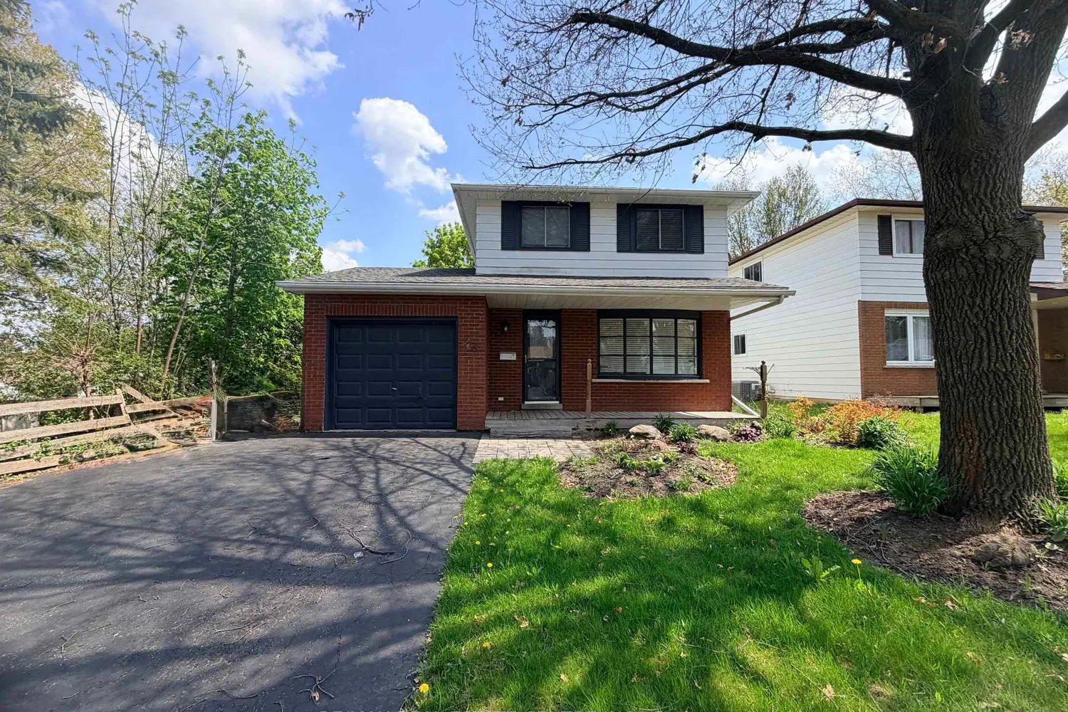 43 Forest Glen Crescent