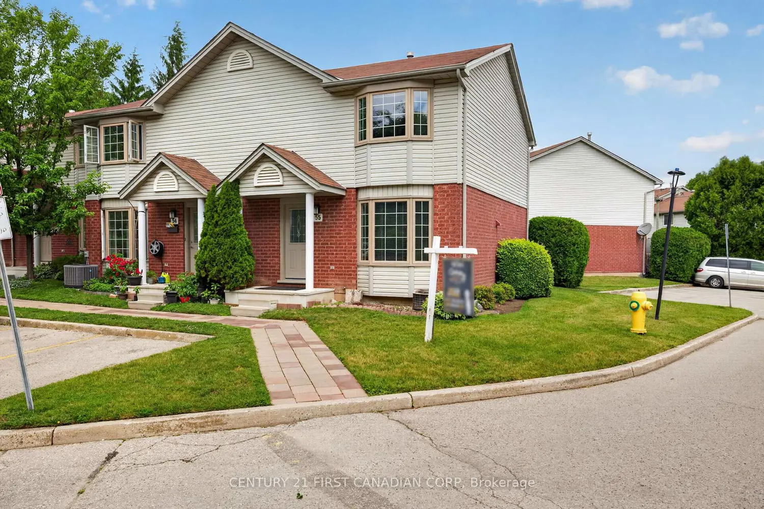 70 Chapman Court 55 photo 2
