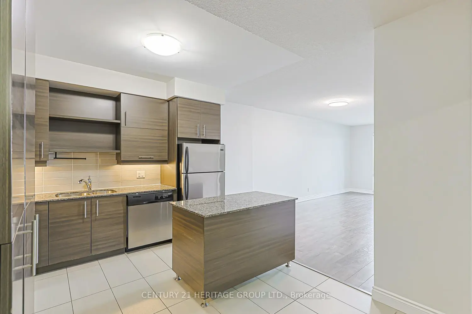 277 South Park Road 719 photo 5