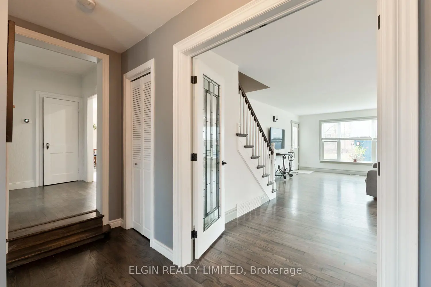 219 Sunset Drive photo 4
